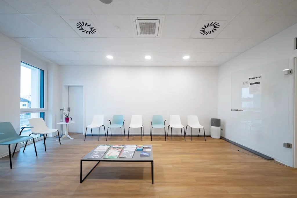 Praxis_Wartezimmer_3