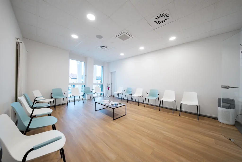 Praxis_Wartezimmer_4